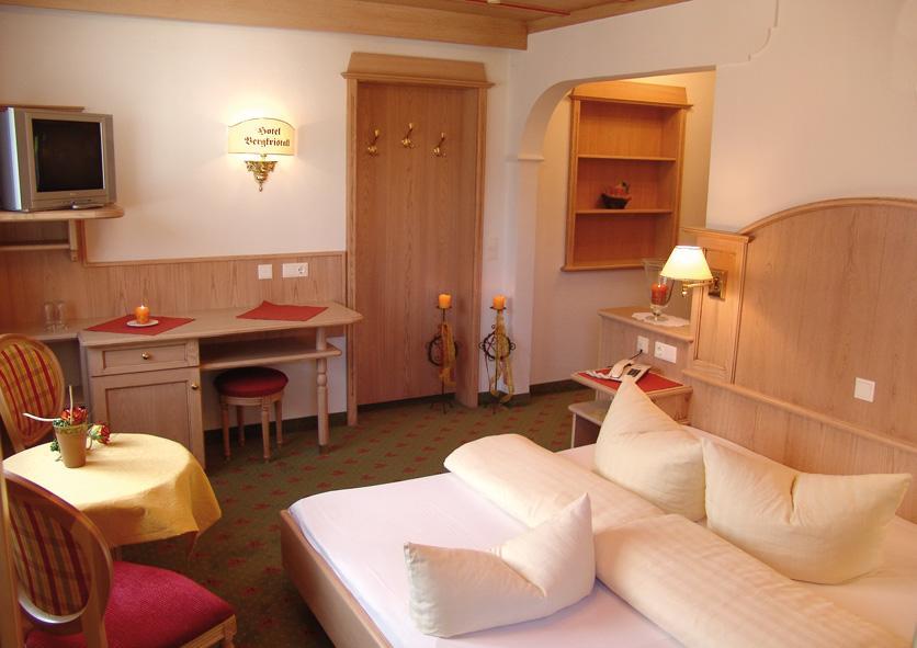 Hotel Bergkristall (Adults Only) 오버라우 외부 사진